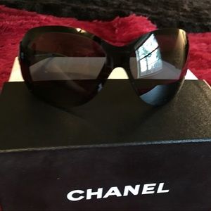 Black Chanel Sunglasses 100% UV Protection